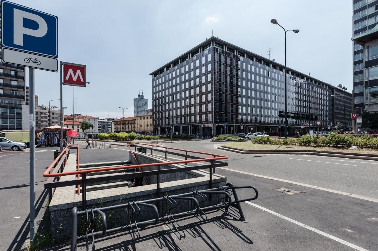 Appartamento Stayeasy Sesia5 - 4 Bedrooms Penthouse, 2 Baths Milano