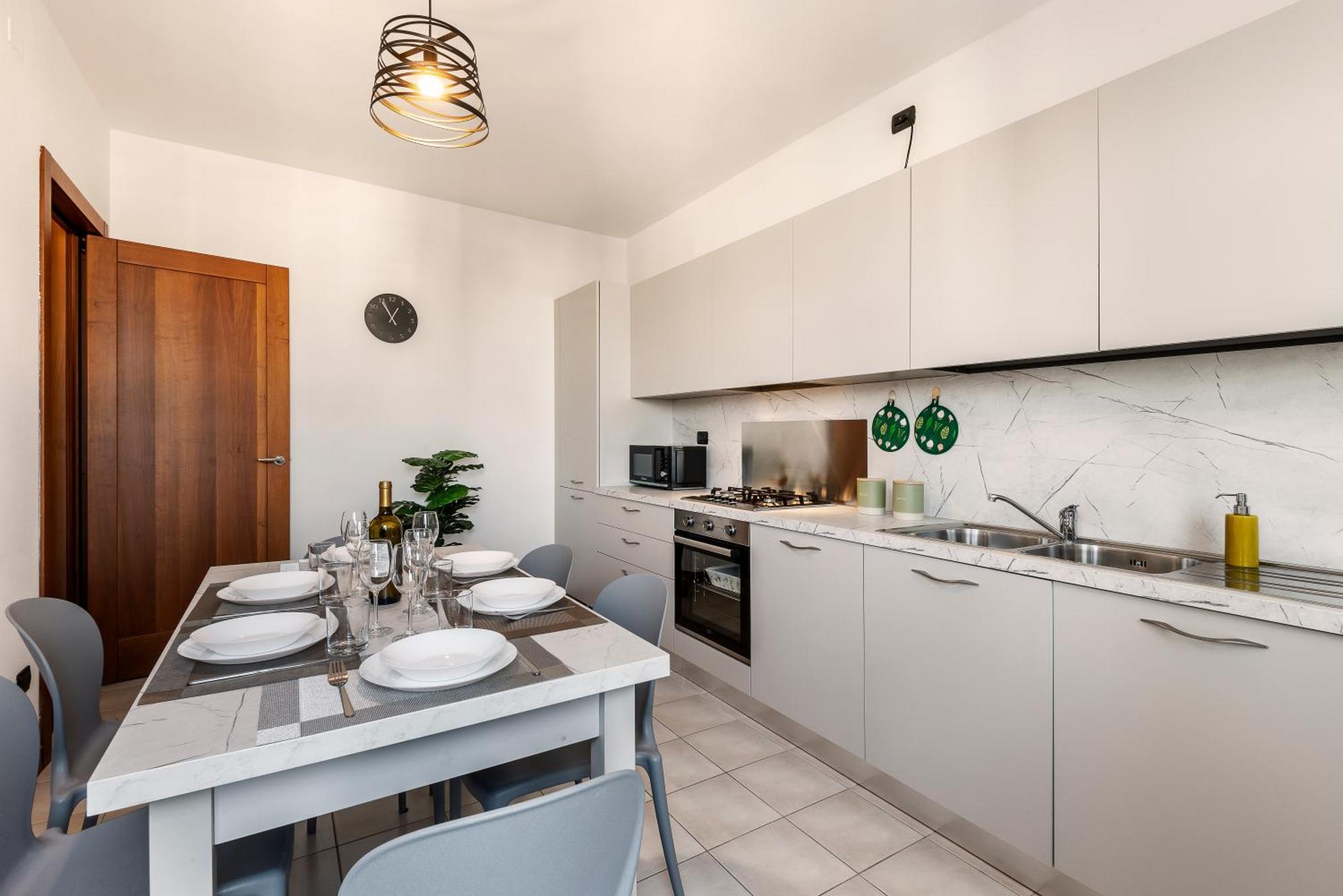 Stayeasy Sesia5 - 4 Bedrooms Penthouse, 2 Baths Appartamento *