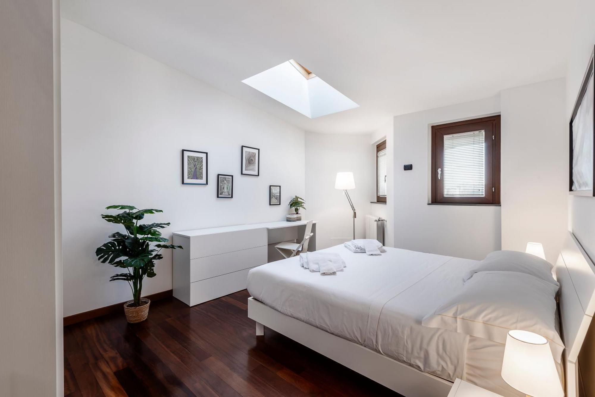 Stayeasy Sesia5 - 4 Bedrooms Penthouse, 2 Baths Appartamento
